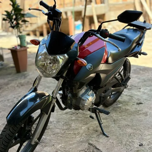 Vendo moto yamaha YBR