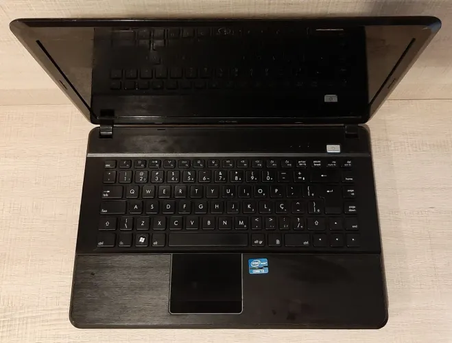 DEFEITO Notebook CCE WIN ligando detalhe Intel i3