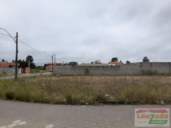 Terreno para Venda no bairro Flora Rica na cidade de Peruíbe/SP.