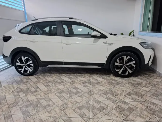 Volkswagen Nivus Highline 1.0 200 TSI Flex AUT 2021