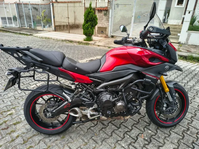 MT 09 Tracer muito nova