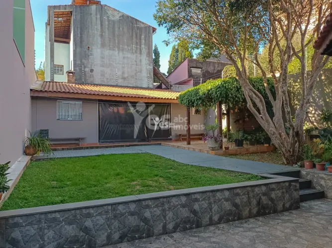 Casa Assobradada, 3 Dormitórios, 1 Suíte, planejados, 5 vagas no Vila Eldízia em Santo And