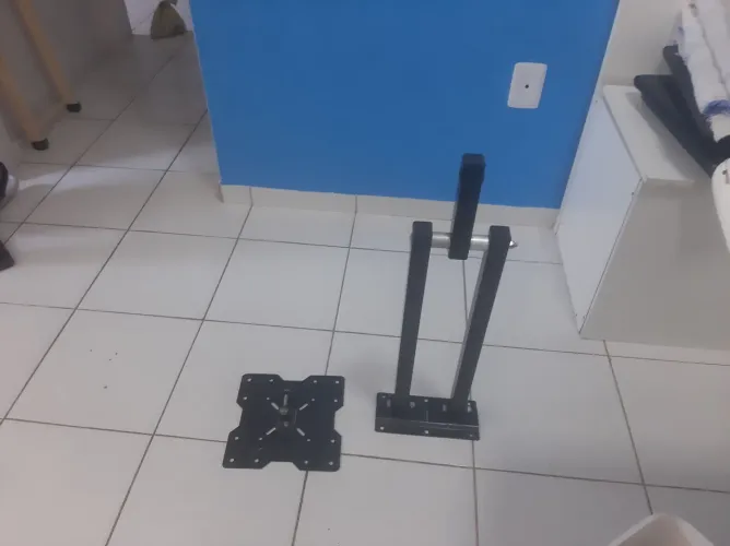 Suporte articulado para rv