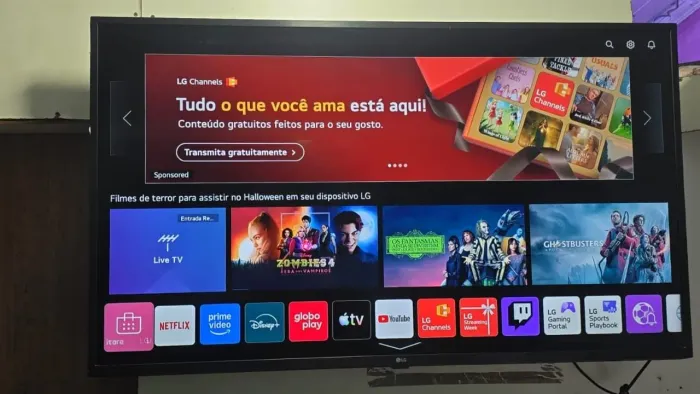 Vendo 2 tvs perfeitos veja fotos e liga para informações