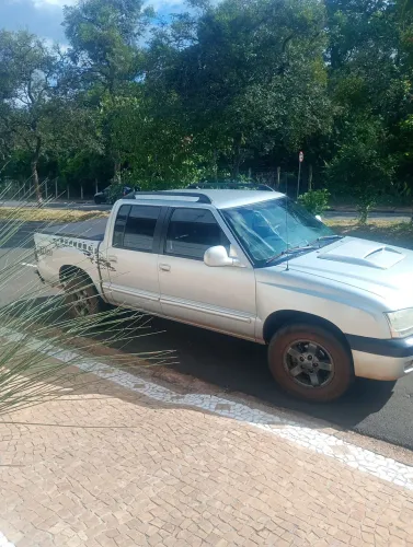 Chevrolet S10 P-up Tornado 2.8 TDI 4x2/4x4 CD Dies 2005