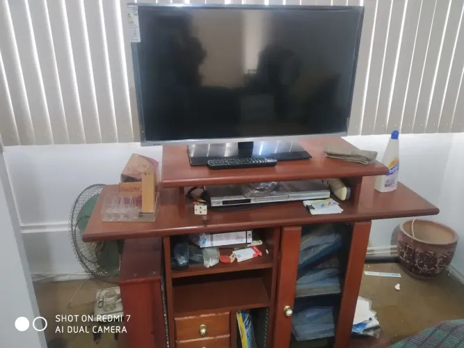 Móvel de sala para TV etc (rack)