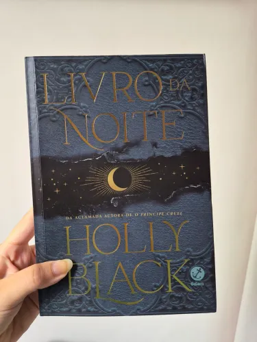Livro da Noite - Holly Black - livro seminovo