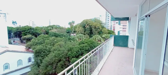 Apartamento com 4/4 e 2 Vagas para alugar, 301m² na Vitória