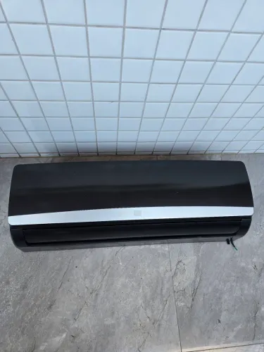 Ar-Condicionado Springer 12.000 BTUs Preto - Excelente Estado