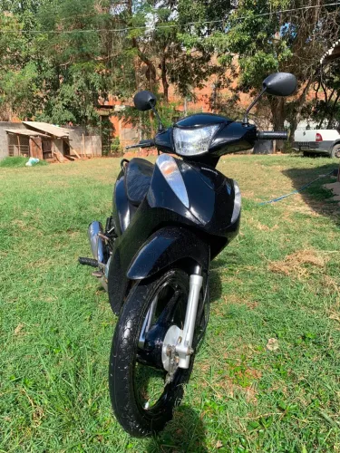 VENDE-SE HONDA BIZ 125 ES
