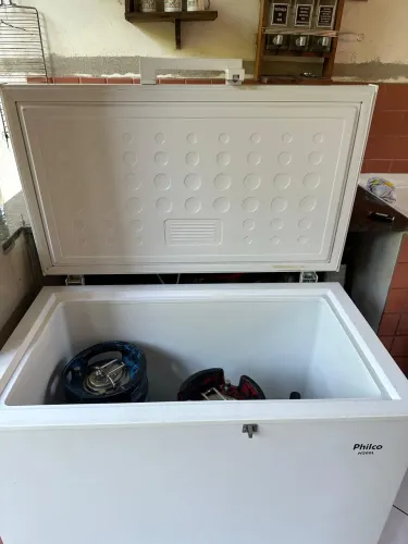 Freezer Philco H200L 220V | Muito Conservado | Gela Muito Bem
