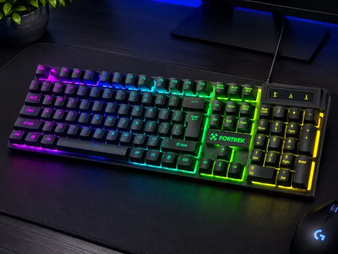 Teclado Gamer Fortrek Fearless 100, Rainbow, Membrana, Full Size, ABNT2, Preto