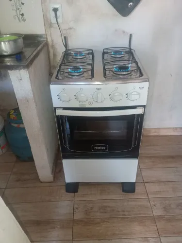 Fogão 4 bocas em ótimas condições