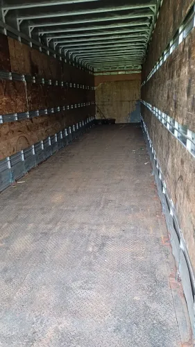 CARRETA BAÚ 15 METROS