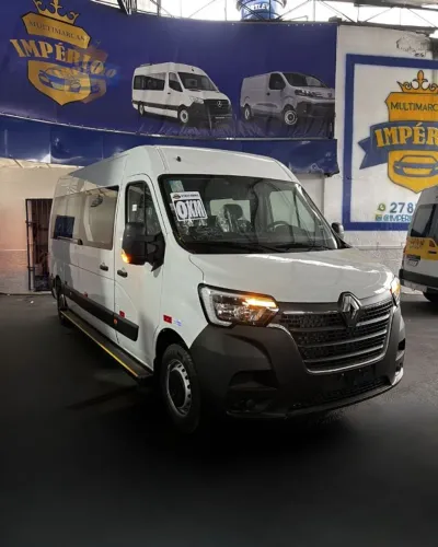 Renault Master 2.3 DCI Executive Longo 16L Dies 2027