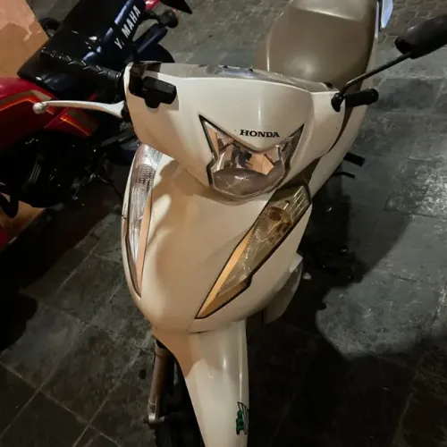 Moto biz 125