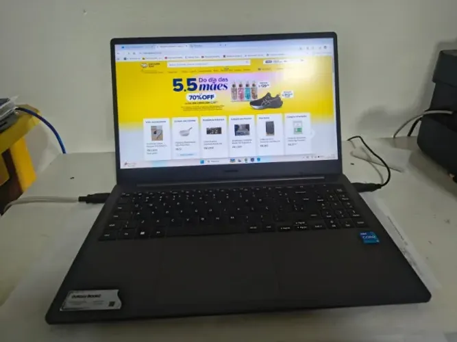 notebook samsung galaxy vivobook 2, i3, 4 gigas, ssd 256 e carregador