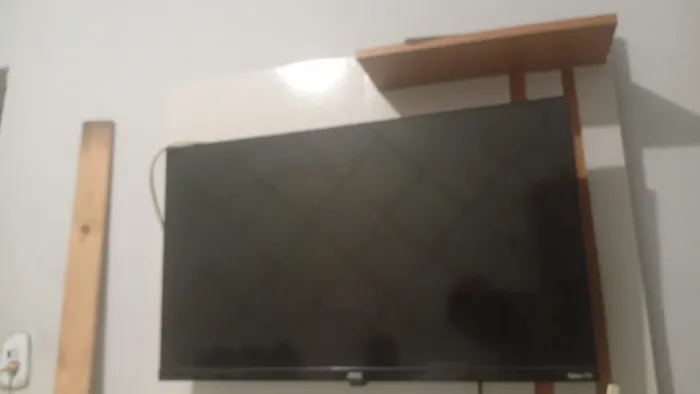 Vendo uma tv 32 polegadas toda boa nota fiscal motivo doa venda comprei outra Grande 