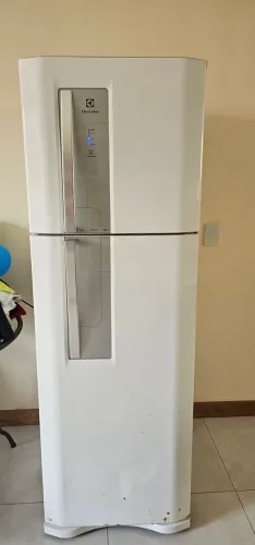 Geladeira Eletrolux Frostfree