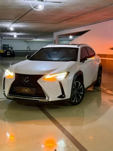 Lexus UX-250H Luxury 2.0 16V Aut.(hybrid) 2020
