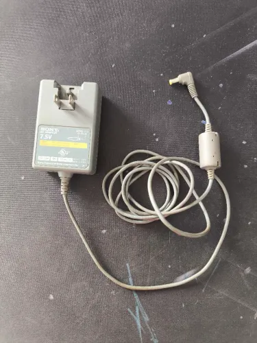 Vendo fonte de energia ps1 original Sony
