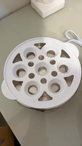 Panela multifuncional elétrica de cozinhar ovo.