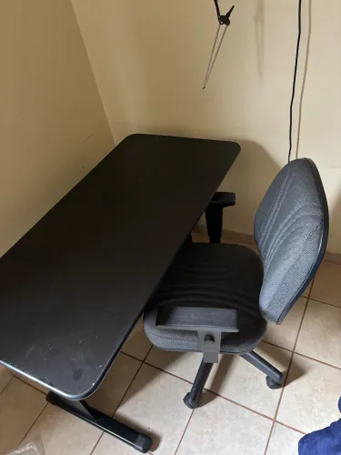 Mesa + cadeira escritório 