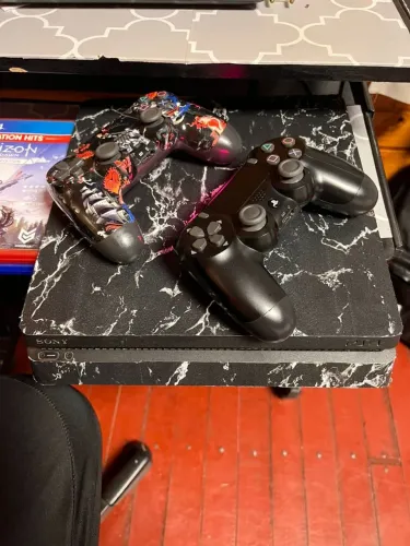 PS4 SLIM 1TB