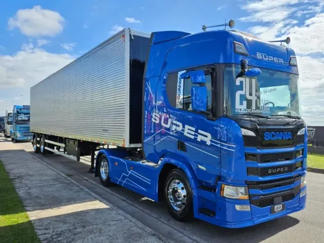 Scania R460 Super 4x2 Ano 24 Teto Alto Automático Rodas de Alumínio+Baú 2 Eixos Nostra 0km