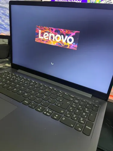 VENDO NOTEBOOK LENOVO