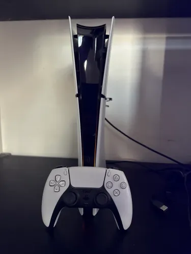 Ps5 slim digital 1 tb(novo) com jogos. 3 meses de uso