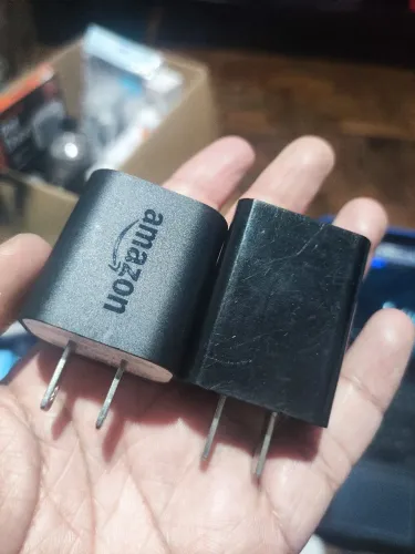 Lote 2 Fontes Carregadores USB Originais (Amazon 5W + Xiaomi 10W)<br>