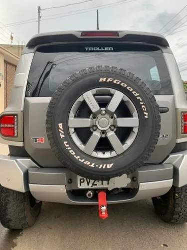 Vendo veículo Troller 2015