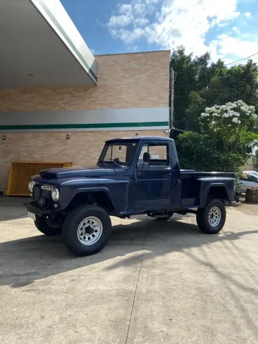 Ford F-75 4X4 2.3 1978