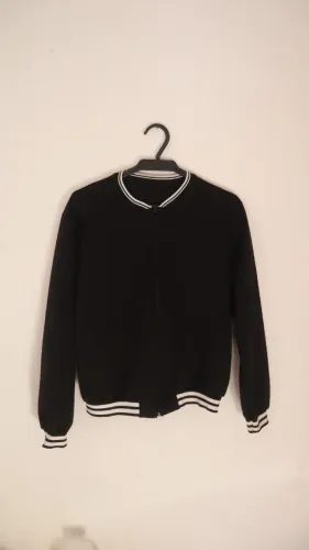 Blusa estilo college excelente para o frio