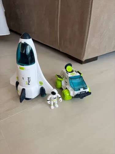 Brinquedos astronauta aceito negócios