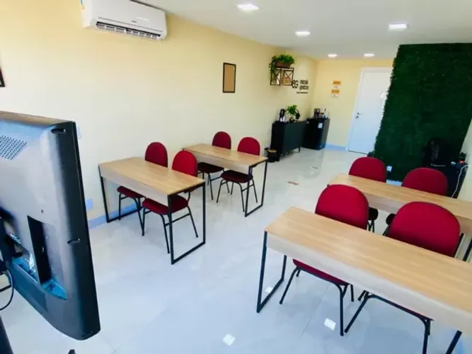 Sala para Treinamentos - Até 12 pessoas - Nova América Offices - Del Castilho/RJ