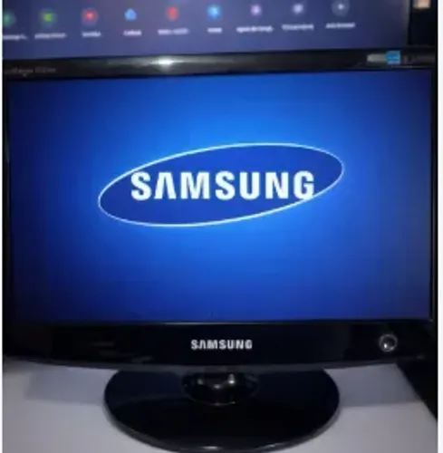 Monitor 16" SAMSUNG LCD