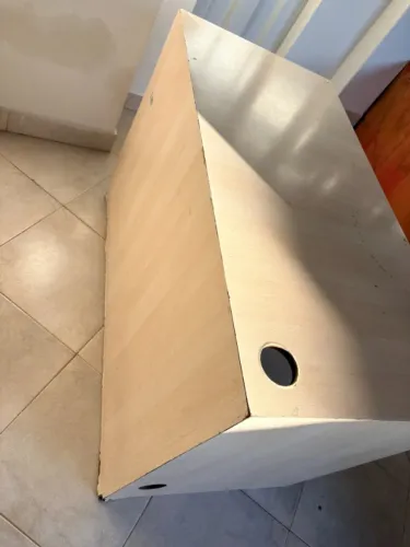 mesa usada, de boa qualidade.