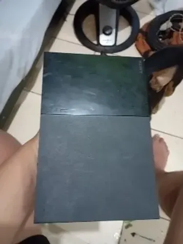 Playstation 2 sem controle e com só o PlayStation