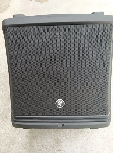 Caixas ativas Mackie dlm 12 