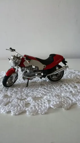 Miniatura de moto centauro