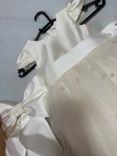 Vestido de dama infantil