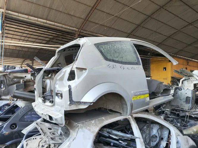 VENDO TRASEIRA FORD KA 2010