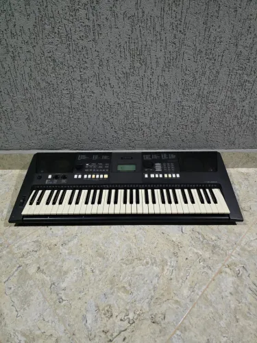 Teclado Yamaha Psr E423