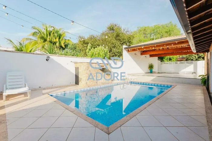 Casa á venda no Condomínio Zuleika Jabour - Salto/SP
