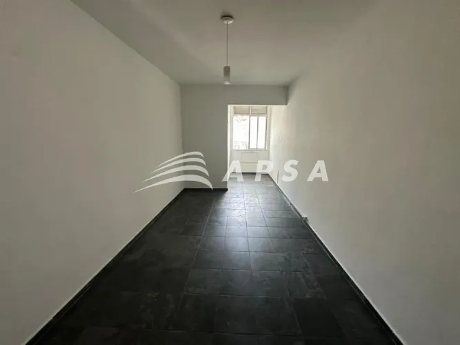 EM UMA DAS RUAS MAIS TRADICIONAIS DO ENGENHO NOVO, ESTE APARTAMENTO NA RUA BARÃO DO BOM RE