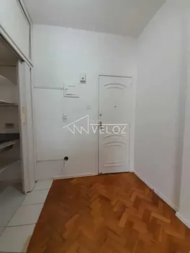 Apartamento : / Residencial / Glória