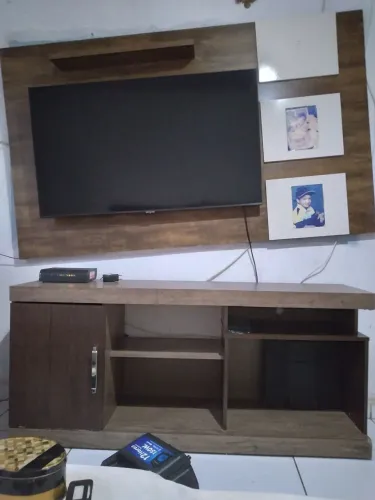 Vende se rack com painel