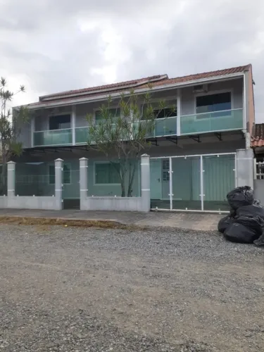 Casa para Venda em Joinville, Ulysses Guimarães, 2 dormitórios, 1 suíte, 3 banheiros, 2 va